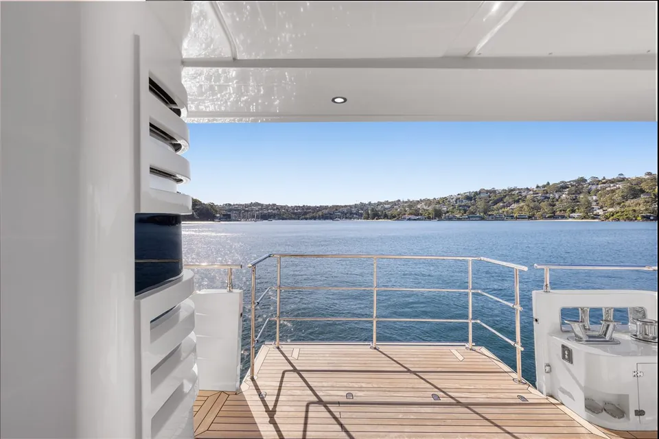 Legacy, 2017 Majesty Yachts Majesty 100, photo 6