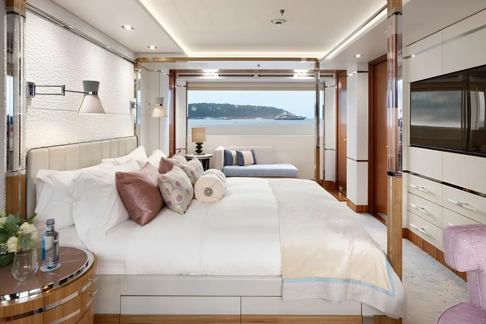 Philosophy, 2015 Feadship, photo 18