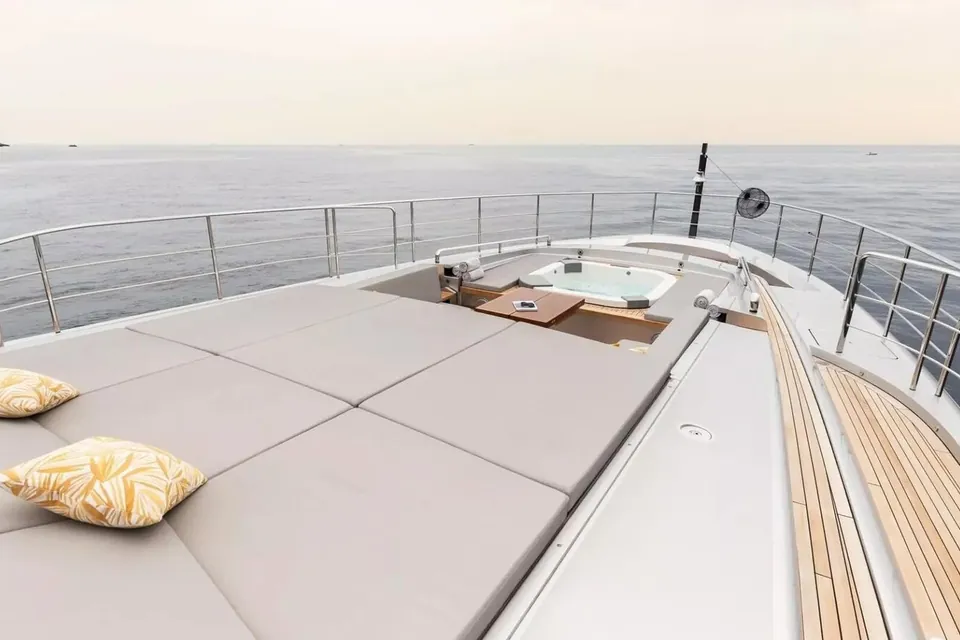 Arina, 2024 Pershing, photo 3