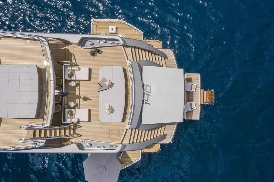 Arina, 2024 Pershing, photo 12