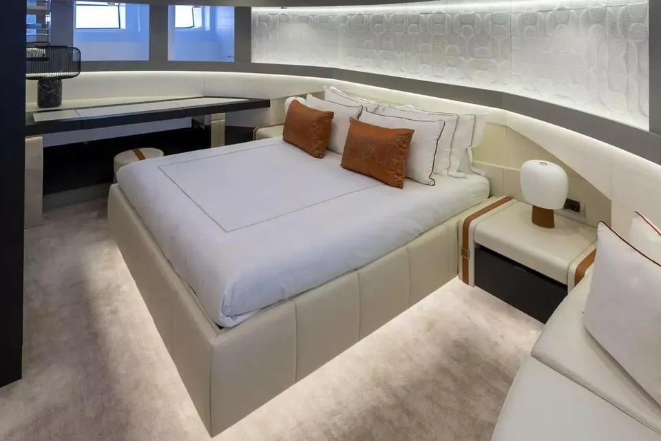Arina, 2024 Pershing, photo 18