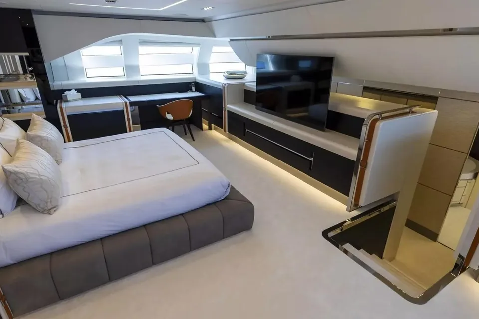 Arina, 2024 Pershing, photo 19