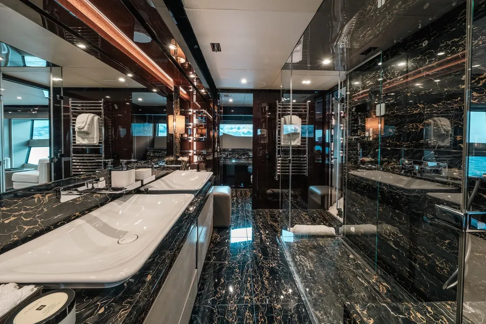 Nexus, 2019 Sunseeker, photo 15