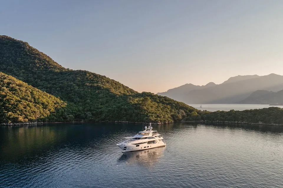 Elizabeth, 2021 Benetti Fast 125, photo 14