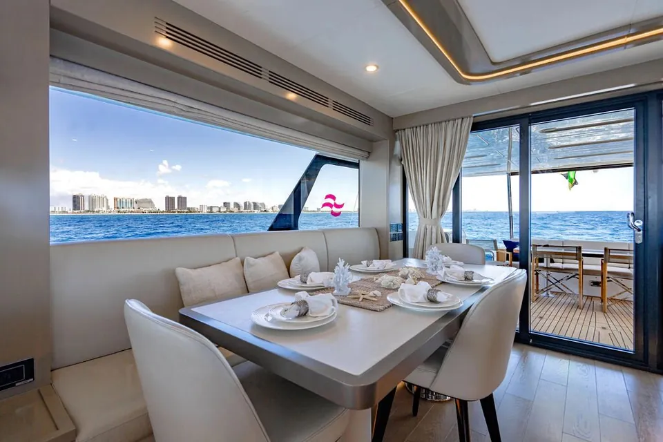 Nivasa, 2022 Sirena Yachts Sirena 68, photo 12