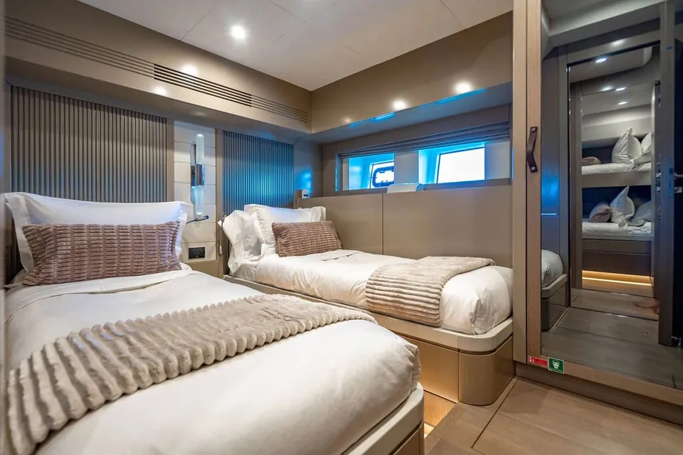 Nivasa, 2022 Sirena Yachts Sirena 68, photo 18