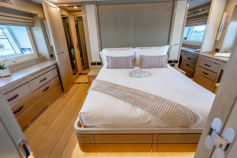 Nivasa, 2022 Sirena Yachts Sirena 68, photo 19