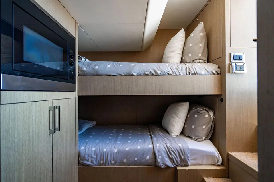 Nivasa, 2022 Sirena Yachts Sirena 68, photo 21