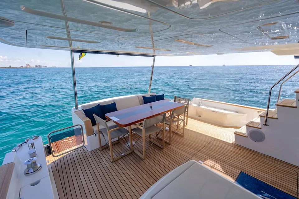 Nivasa, 2022 Sirena Yachts Sirena 68, photo 29