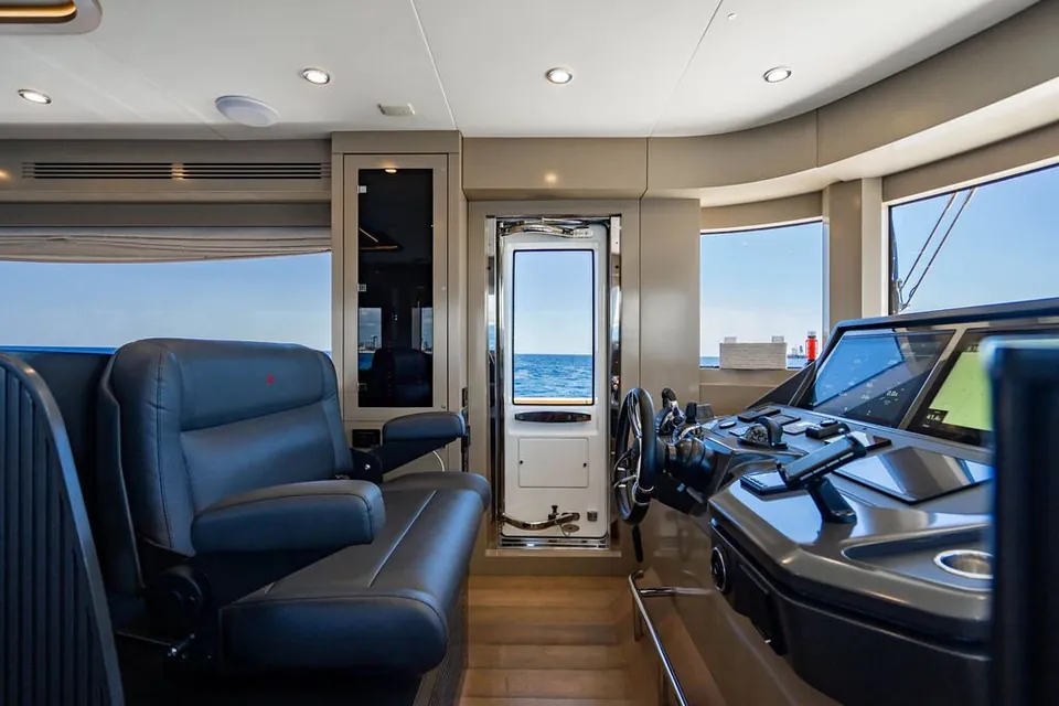 Nivasa, 2022 Sirena Yachts Sirena 68, photo 30