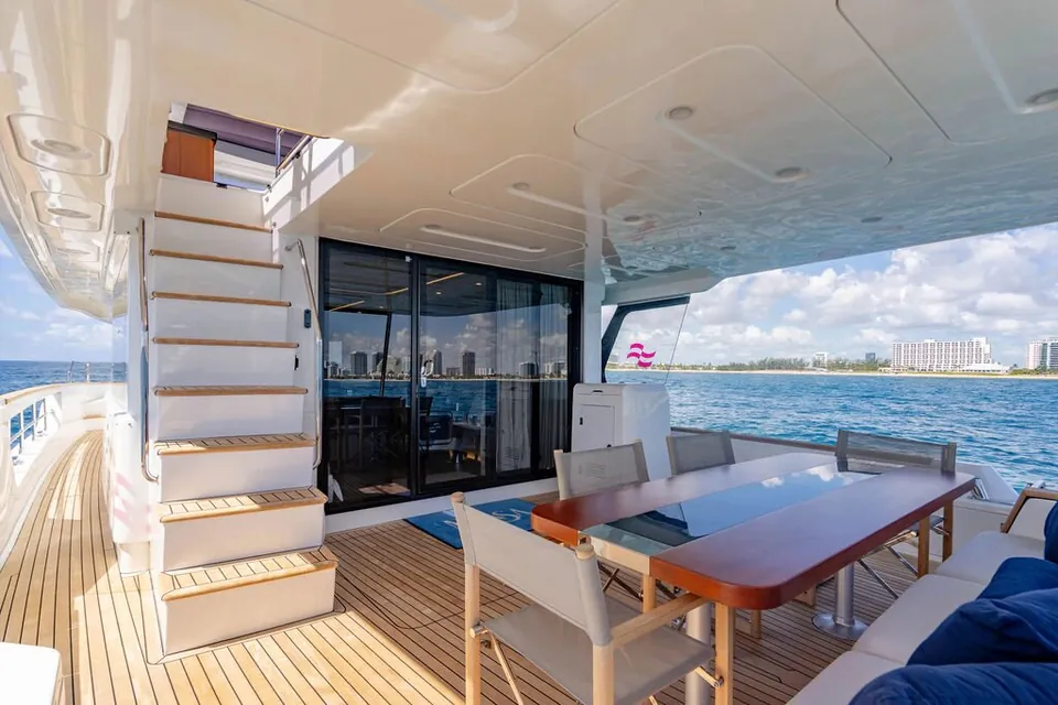 Nivasa, 2022 Sirena Yachts Sirena 68, photo 37