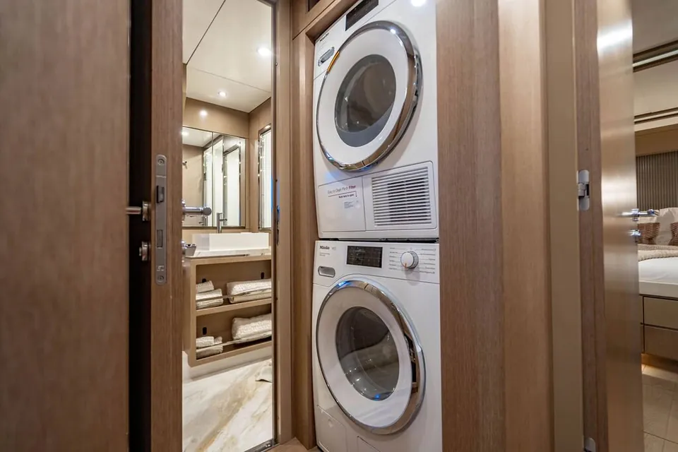 Nivasa, 2022 Sirena Yachts Sirena 68, photo 54