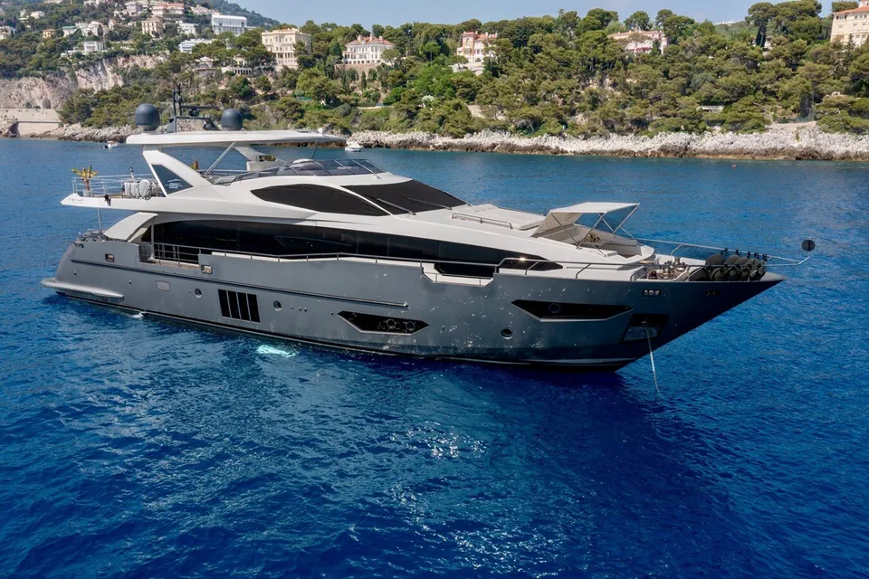 Anastasia V, 2017 Azimut, photo 2