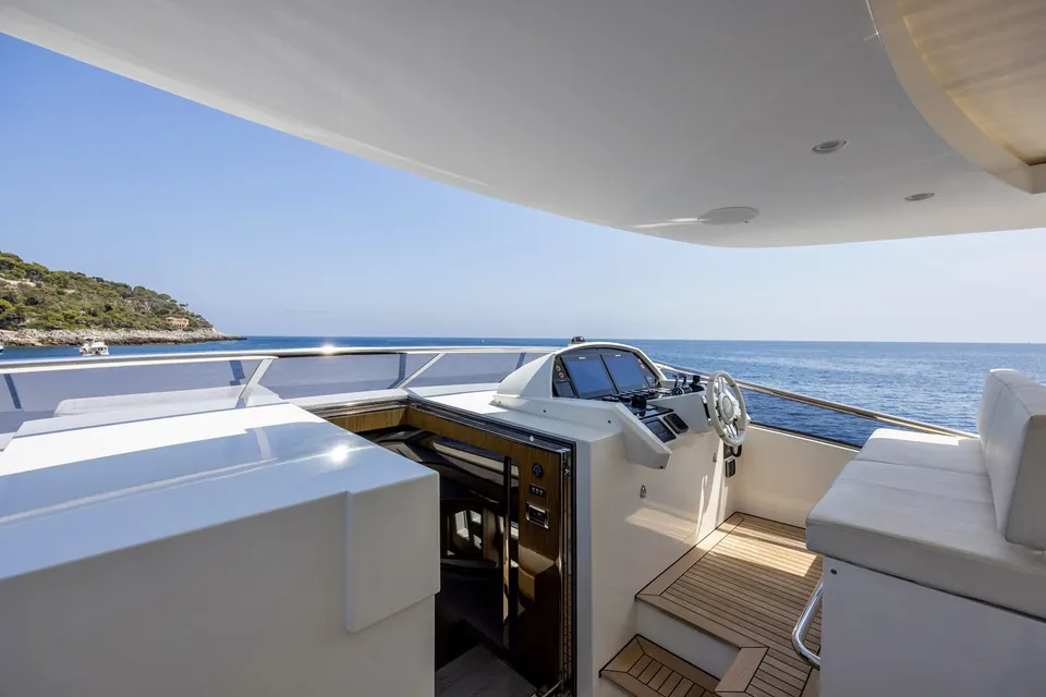 Anastasia V, 2017 Azimut, photo 11