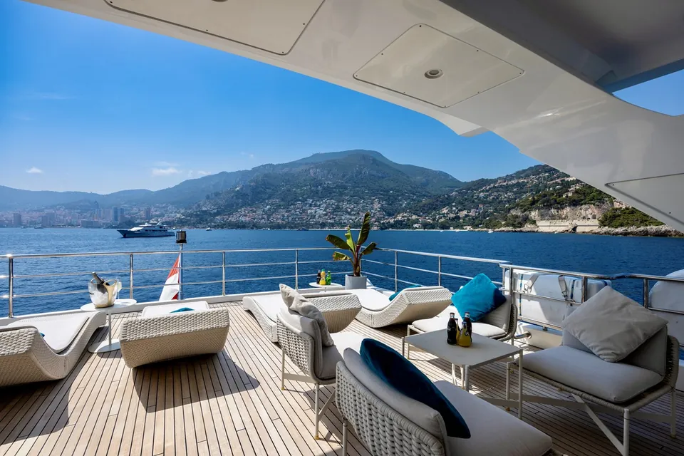Anastasia V, 2017 Azimut, photo 13