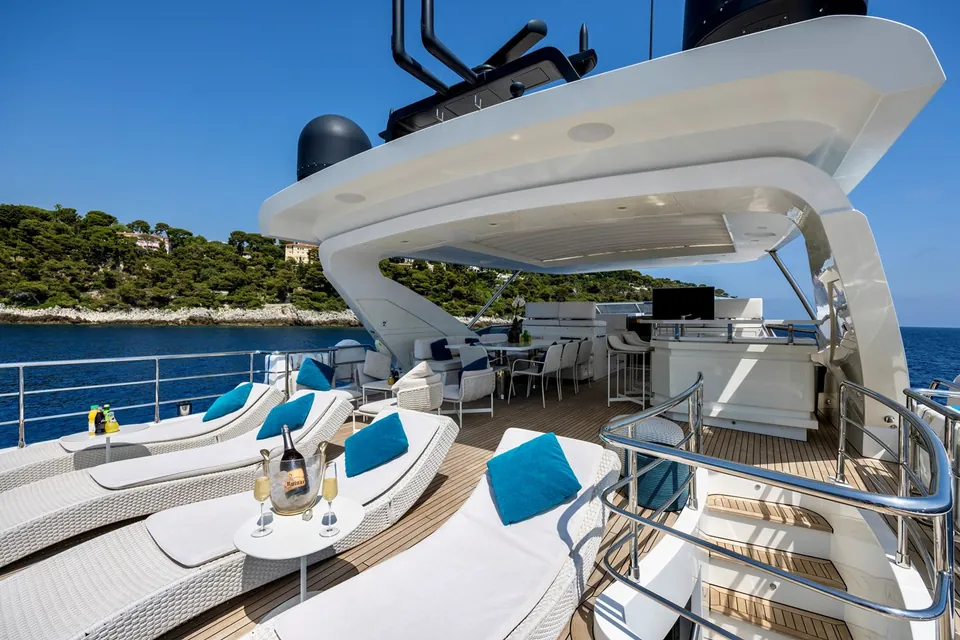 Anastasia V, 2017 Azimut, photo 15