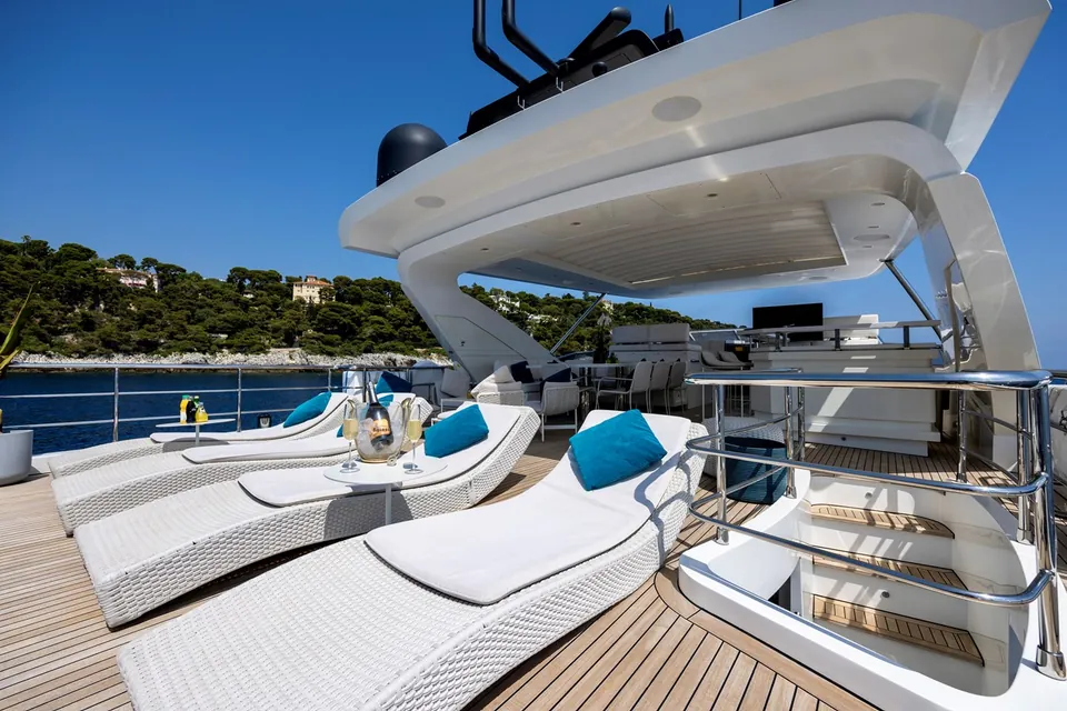 Anastasia V, 2017 Azimut, photo 16