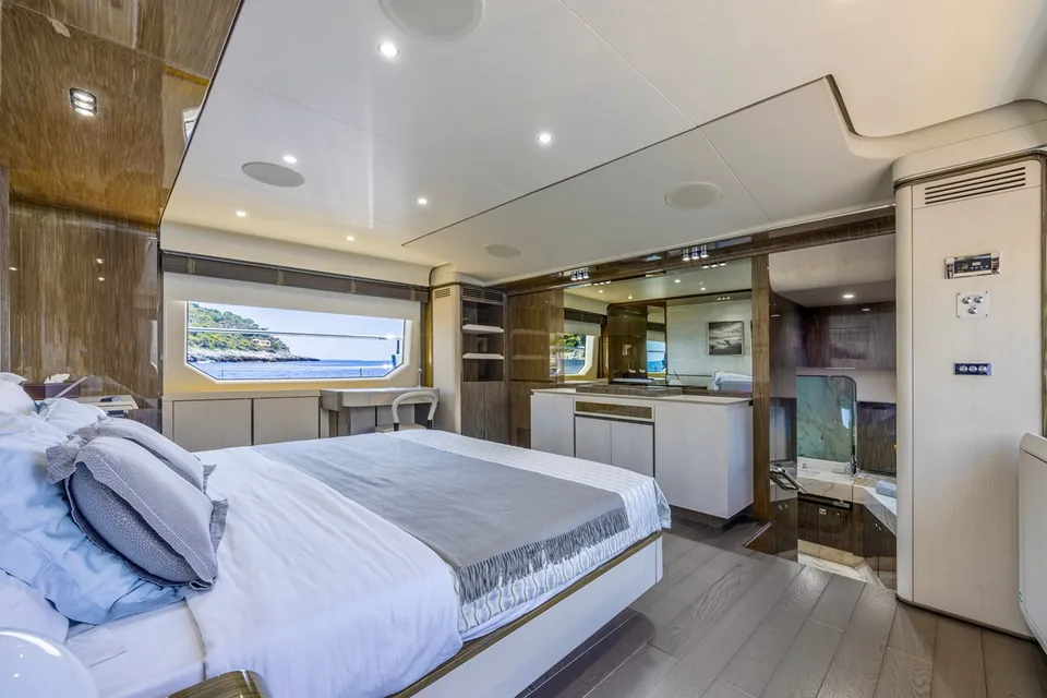 Anastasia V, 2017 Azimut, photo 22
