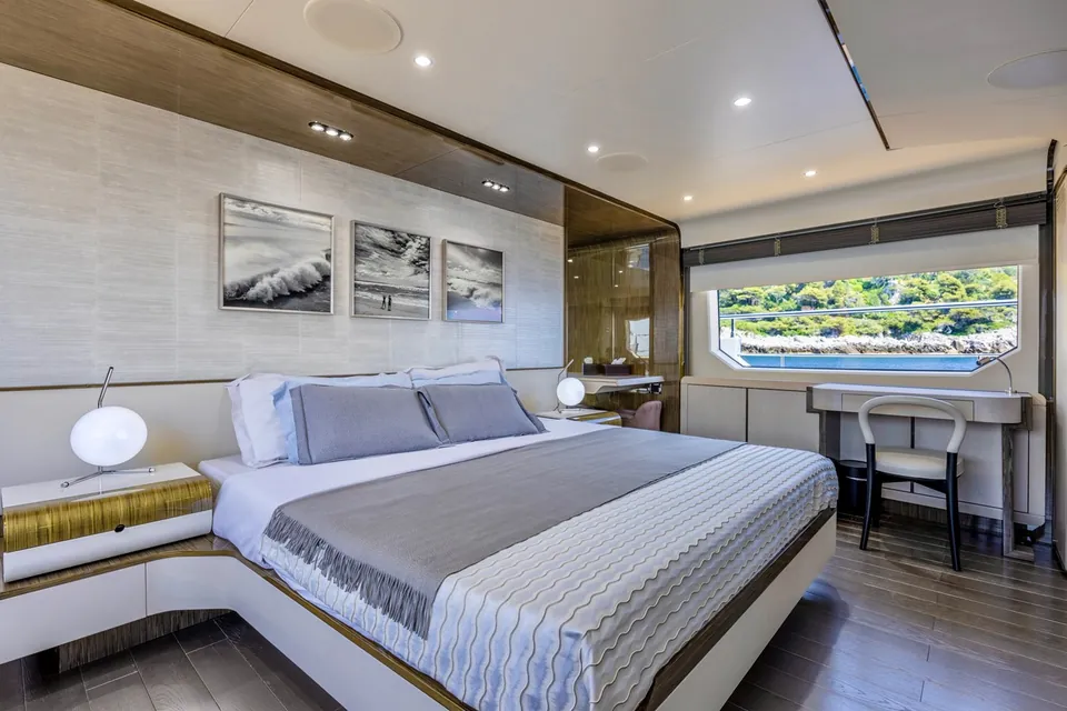 Anastasia V, 2017 Azimut, photo 25