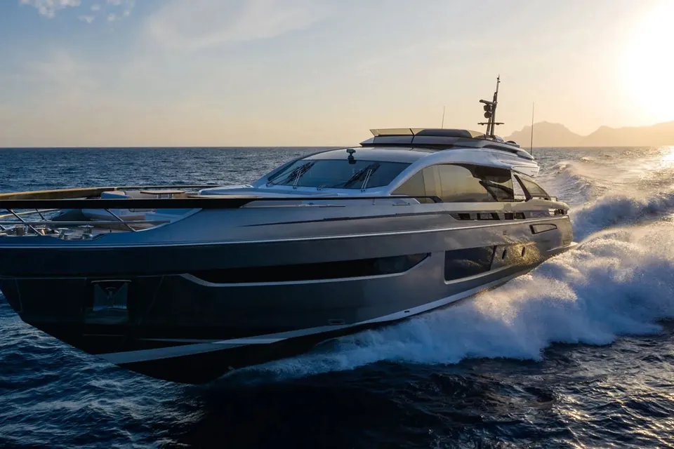 Lance West, 2021 Azimut, photo 4
