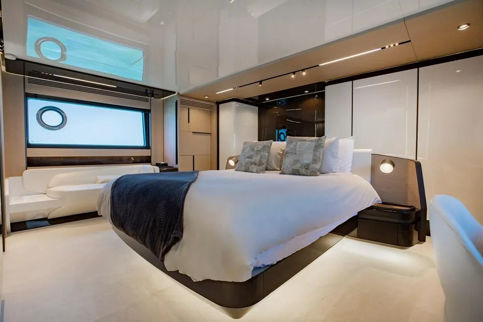 Lance West, 2021 Azimut, photo 18