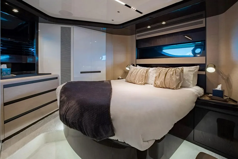 Lance West, 2021 Azimut, photo 19