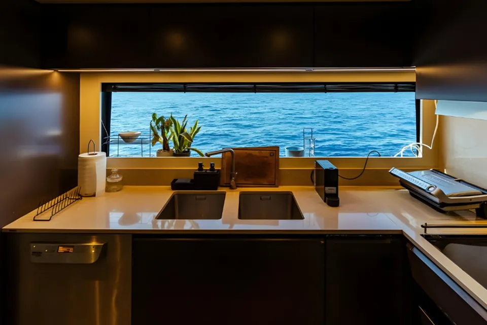 Checkmate, 2022 Custom Line Navetta 30, photo 22
