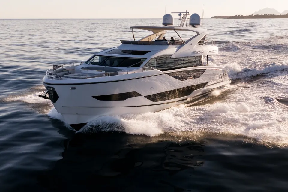 Triple Eight, 2021 Sunseeker 90 Ocean, photo 3