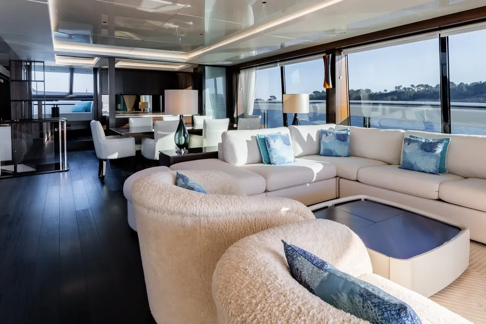 Triple Eight, 2021 Sunseeker 90 Ocean, photo 4