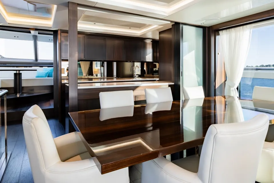 Triple Eight, 2021 Sunseeker 90 Ocean, photo 11