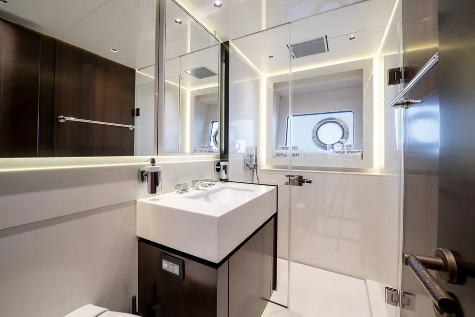 Triple Eight, 2021 Sunseeker 90 Ocean, photo 27