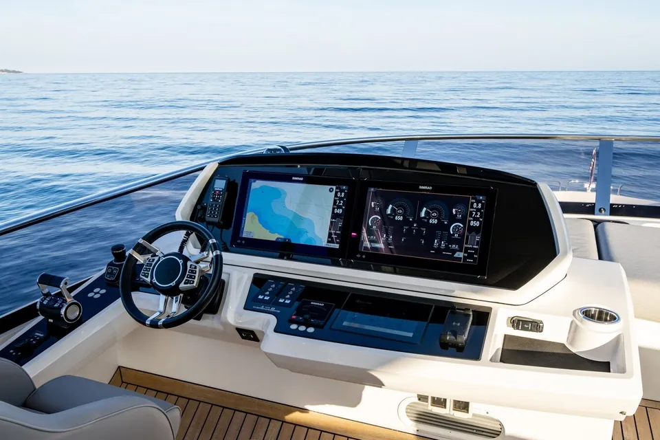 Triple Eight, 2021 Sunseeker 90 Ocean, photo 39