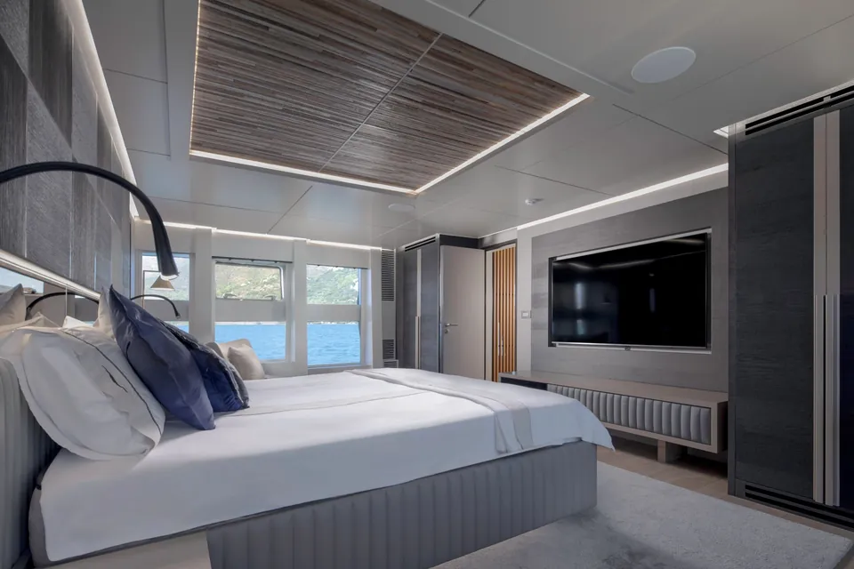 QM, 2019 Numarine 32XP, photo 24