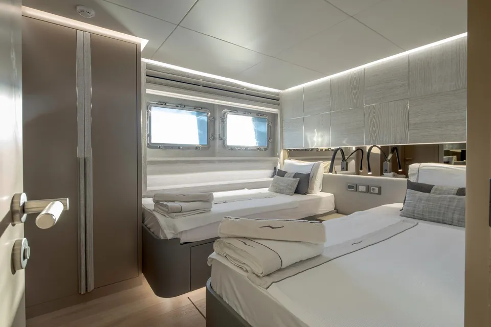 QM, 2019 Numarine 32XP, photo 26