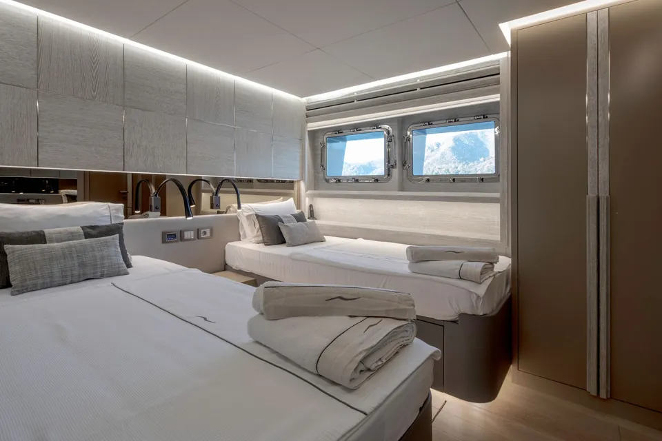 QM, 2019 Numarine 32XP, photo 34
