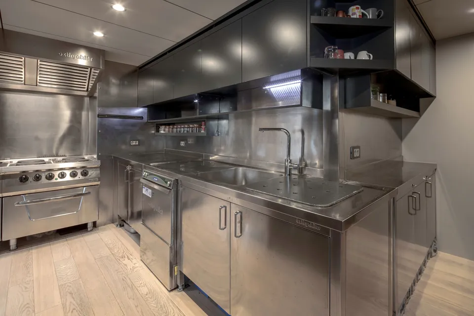 QM, 2019 Numarine 32XP, photo 51
