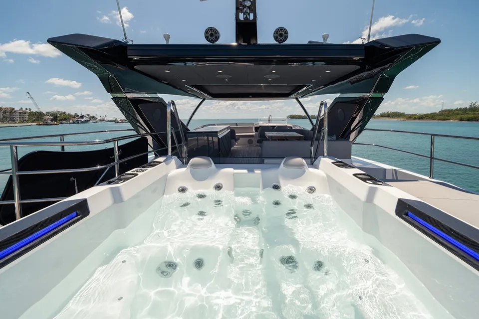 Hideout, 2025 Sunseeker, photo 13