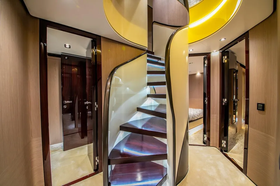 Nirvana by the Sea, 2019 Azimut Grande 27M, photo 9