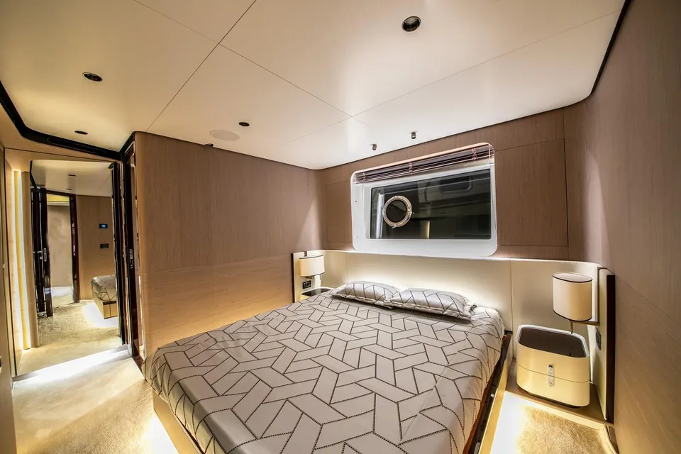 Nirvana by the Sea, 2019 Azimut Grande 27M, photo 10