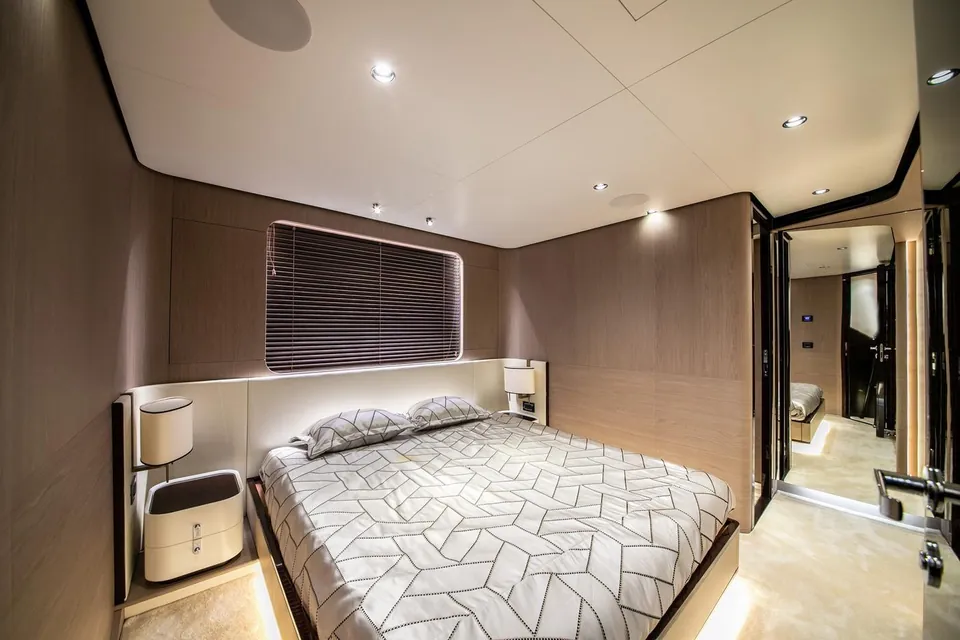Nirvana by the Sea, 2019 Azimut Grande 27M, photo 11