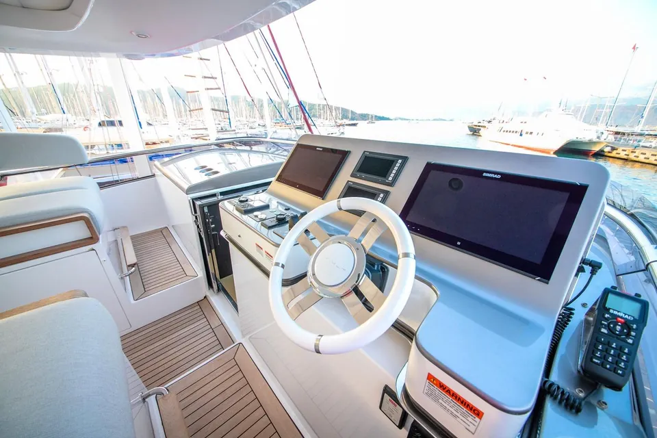Nirvana by the Sea, 2019 Azimut Grande 27M, photo 23