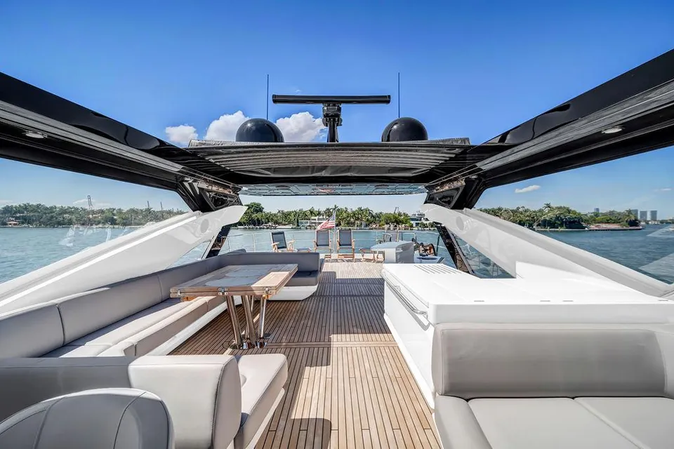 HH, 2020 Sunseeker, photo 11