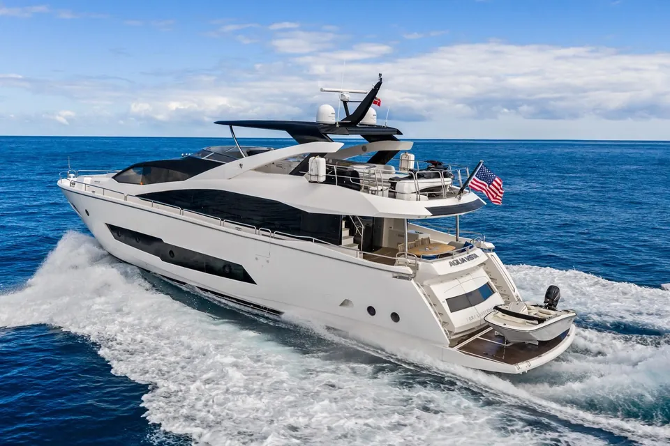 Aqua Vista, 2019 Sunseeker 86 Yacht, photo 2