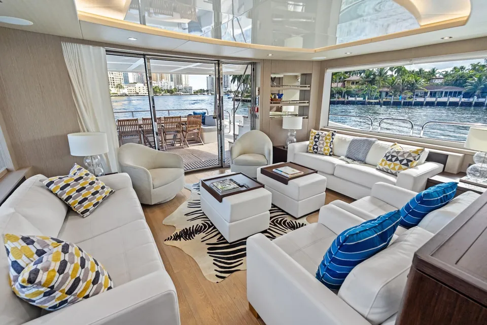 Aqua Vista, 2019 Sunseeker 86 Yacht, photo 9