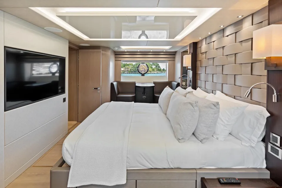 Aqua Vista, 2019 Sunseeker 86 Yacht, photo 22