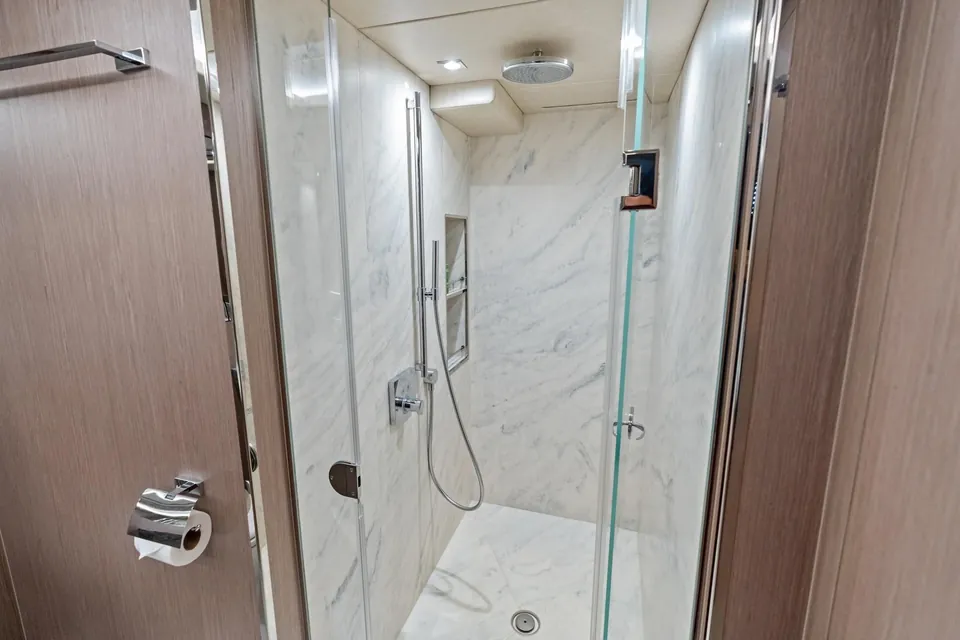 Aqua Vista, 2019 Sunseeker 86 Yacht, photo 26