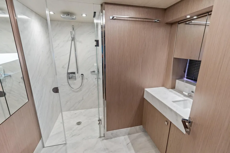 Aqua Vista, 2019 Sunseeker 86 Yacht, photo 29