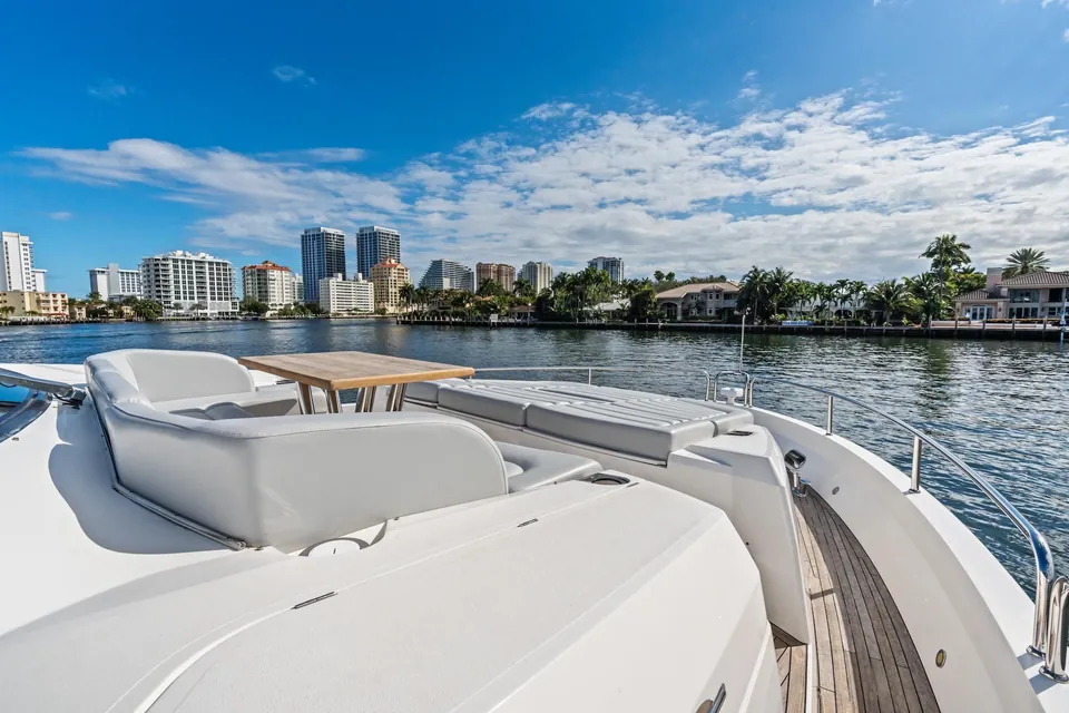 Aqua Vista, 2019 Sunseeker 86 Yacht, photo 38