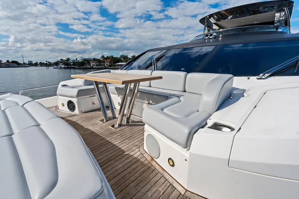 Aqua Vista, 2019 Sunseeker 86 Yacht, photo 39