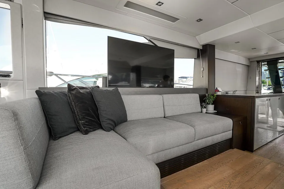 Lucky Bet, 2019 Sunseeker Manhattan 66, photo 7